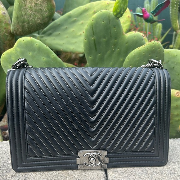 Chanel Chevron Boy Bag - Picture 1 of 13